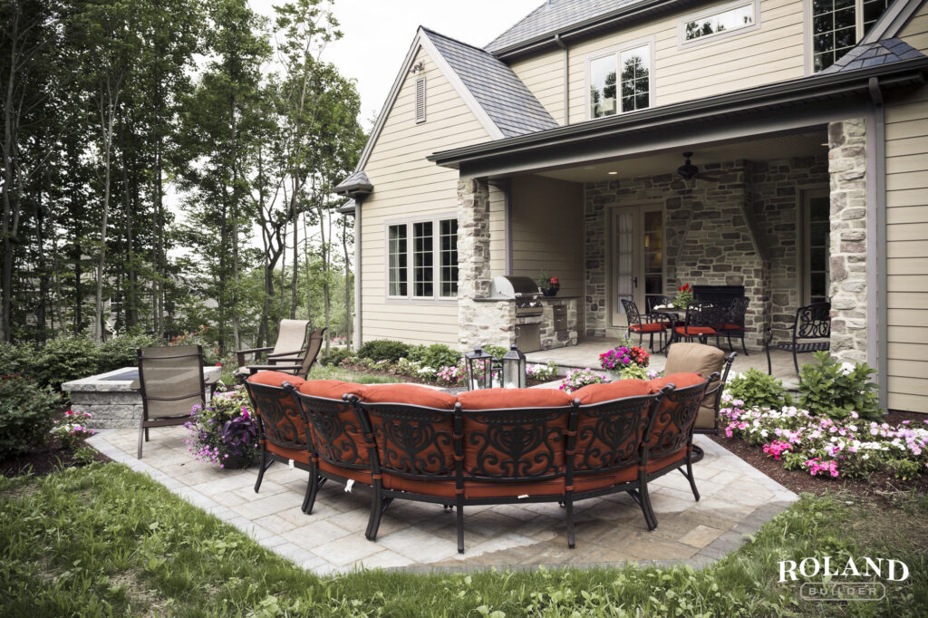 English Manor Outdoor living